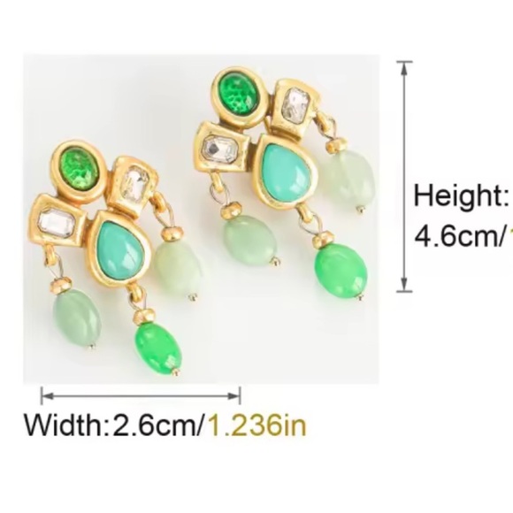 Antique Emerald Chandeliers Fine Craftsmanship Artisan Earrings - Picture 7 of 16